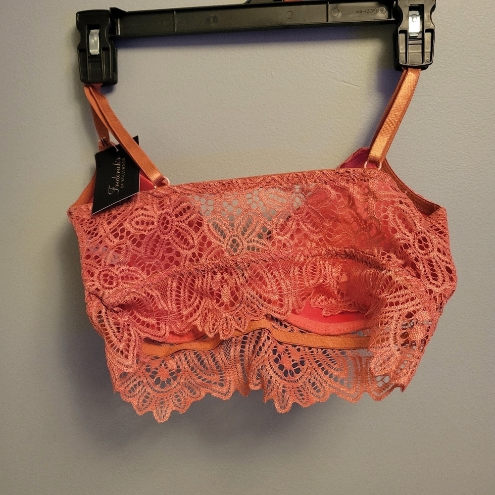 Frederick’s of Hollywood Finley Duce Pink Bralette Bra Medium NWT - Picture 2 of 3